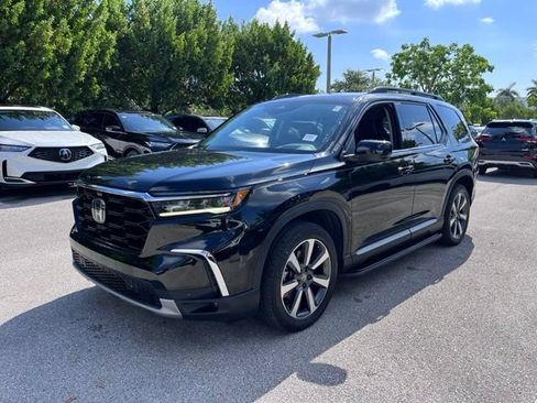 Used 2023 Honda Pilot Elite image 3