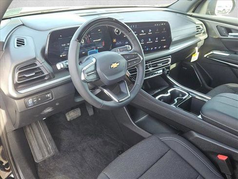 New 2026 Chevrolet Traverse LT w/ Enhanced Driving Package image 3