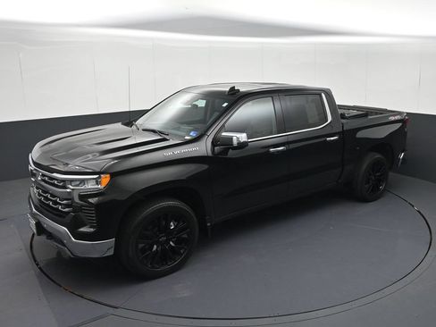 Used 2022 Chevrolet Silverado 1500 LTZ w/ LTZ Premium Package AWD/4WD image 24