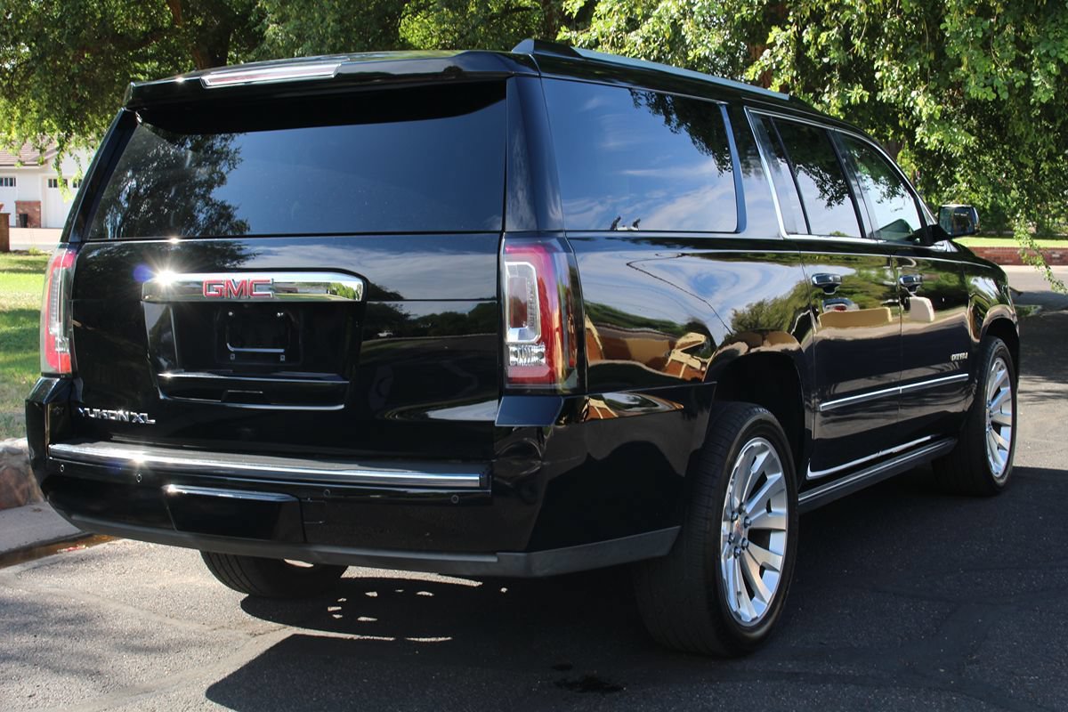 Used 2016 GMC Yukon XL Denali w/ Open Road Package AWD/4WD image 6