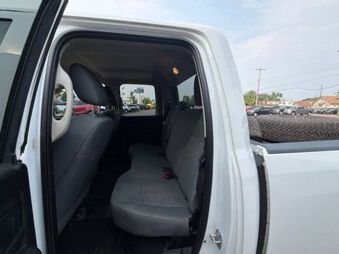 Used 2018 RAM 1500 Express w/ Express Value Package AWD/4WD image 13