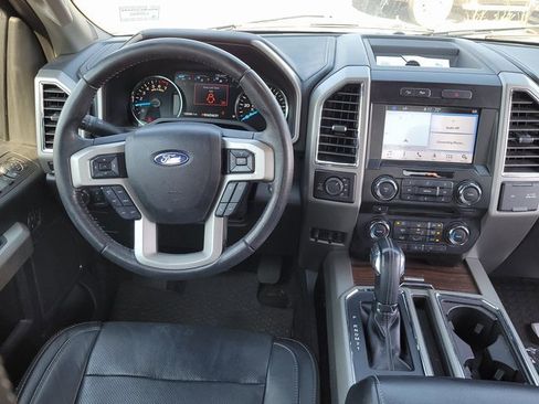 Used 2017 Ford F150 Lariat image 9