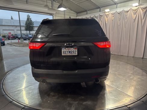 Used 2019 Chevrolet Traverse LT w/ LT Premium Package image 6