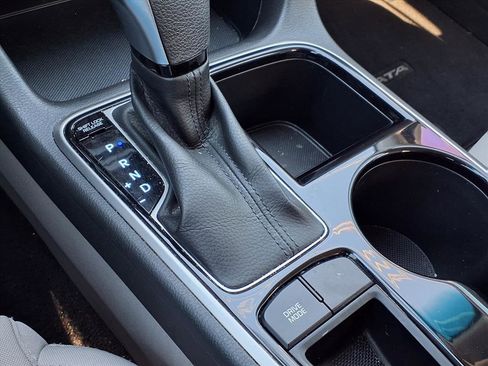 Used 2018 Hyundai Sonata SE image 11