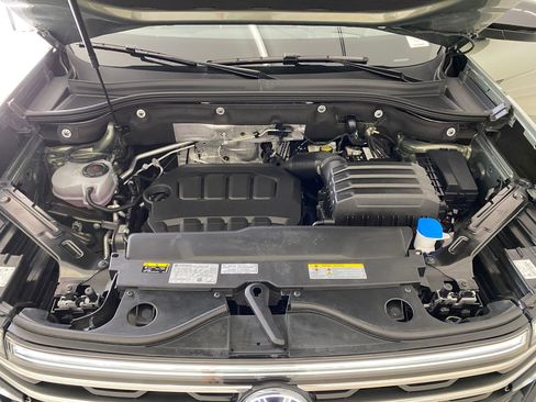 Used 2024 Volkswagen Atlas Peak Edition SEL image 33