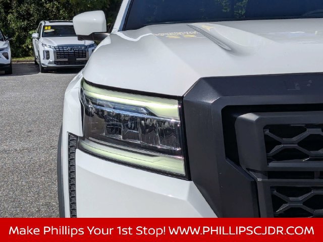 Used 2023 Nissan Frontier Pro-X w/ Pro Convenience Package RWD image 9