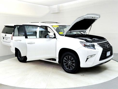 Used 2023 Lexus GX 460 Premium w/ Premium Package image 12