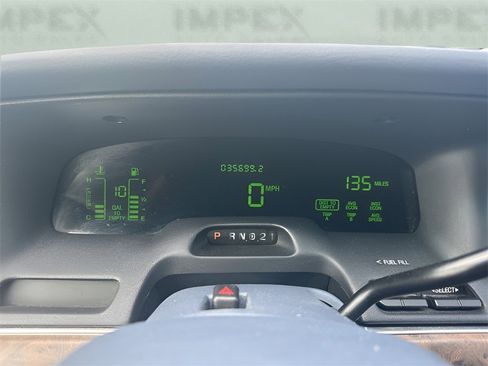 Used 1998 Ford Crown Victoria LX image 20