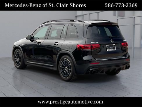 Used 2021 Mercedes-Benz GLB 35 AMG 4MATIC image 3