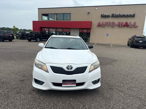 Used 2011 Toyota Camry SE w/ SE Extra-Value Pkg #1 FWD image 8