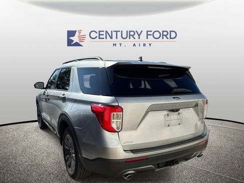 Certified 2023 Ford Explorer XLT w/ Equipment Group 202A AWD/4WD image 4