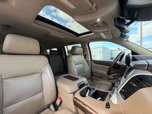 Used 2019 GMC Yukon XL SLT w/ Open Road Package image 10