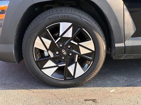 Used 2024 Hyundai Kona SEL FWD image 46