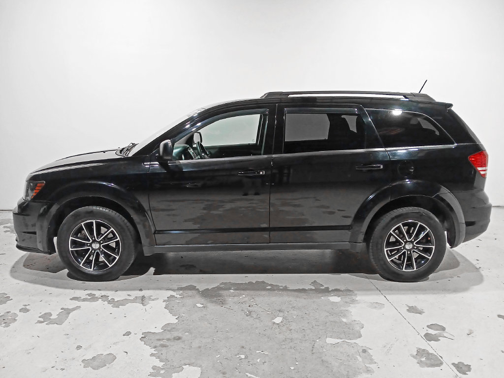 Used 2017 Dodge Journey SE w/ Flexible Seating Group FWD image 4