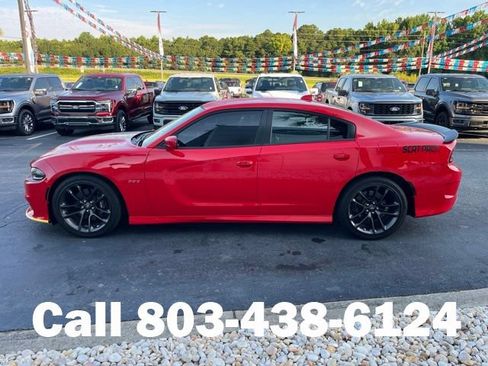 Used 2022 Dodge Charger Scat Pack RWD image 40