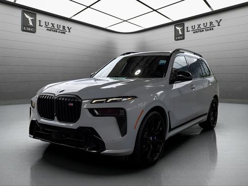 Used 2024 BMW X7 M60i w/ Executive Package AWD/4WD image 4