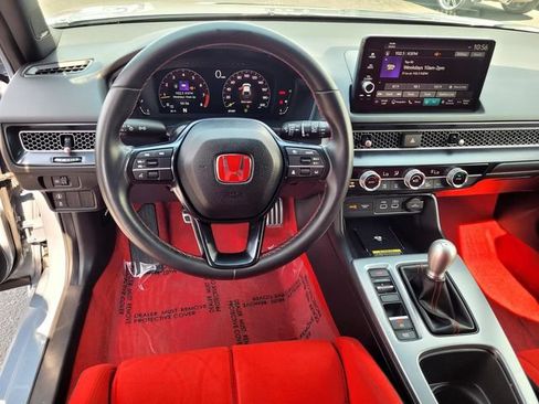 Used 2024 Honda Civic Type R image 9