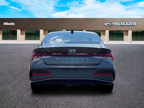 New 2026 Hyundai Elantra SE w/ Cargo Package image 6