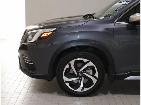 Used 2024 Subaru Forester Touring w/ POP Package 3 AWD/4WD image 4