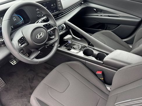 Used 2026 Hyundai Elantra SEL Sport FWD image 13