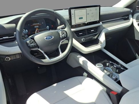 New 2026 Ford Explorer Platinum w/ LUX Leather Package AWD/4WD image 6