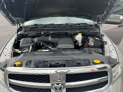Used 2023 RAM 1500 Classic SLT w/ Trailer & Traction Group AWD/4WD image 31