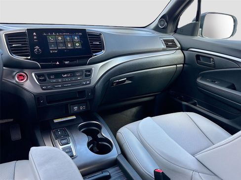 Certified 2023 Honda Passport EX-L image 28