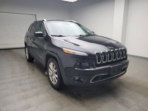 Used 2016 Jeep Cherokee Limited w/ Luxury Group AWD/4WD image 13