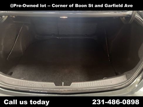 Used 2016 Chevrolet Malibu LT FWD image 28