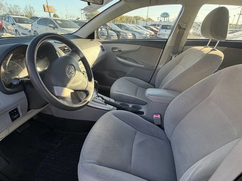 Used 2011 Toyota Corolla LE image 11