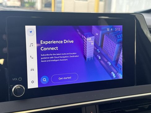 Used 2024 Toyota Prius LE image 25