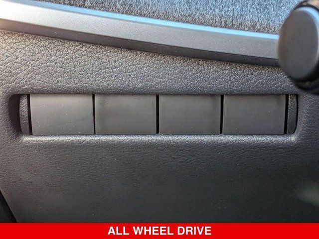 Certified 2025 Nissan Kicks SV AWD/4WD image 19