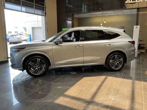 Certified 2026 Acura MDX SH-AWD w/ Advance Package image 4