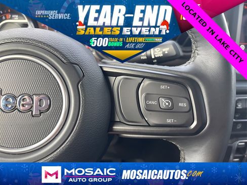 Used 2022 Jeep Gladiator Willys image 27