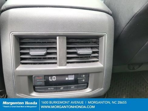 Used 2019 Volkswagen Atlas SEL FWD image 23