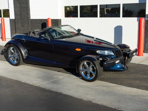 Used 2001 Chrysler Prowler image 44