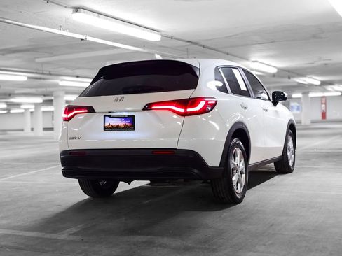 Used 2024 Honda HR-V LX image 6