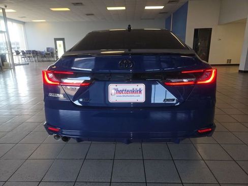 Used 2025 Toyota Camry XSE FWD image 7