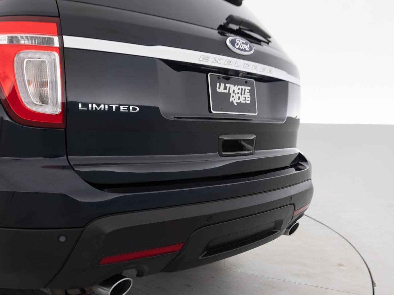 Used 2015 Ford Explorer Limited AWD/4WD image 16
