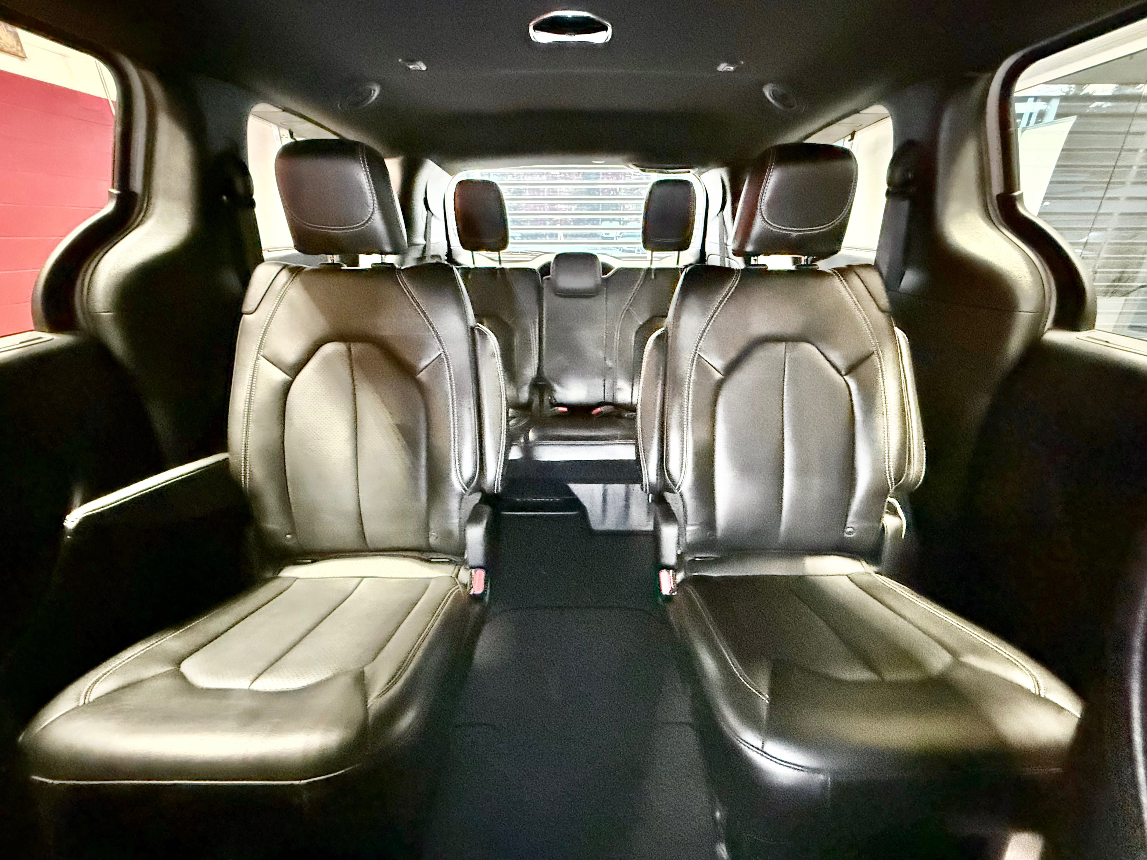 Certified 2023 Chrysler Pacifica Touring-L w/ Uconnect Theater Family Group AWD/4WD image 35