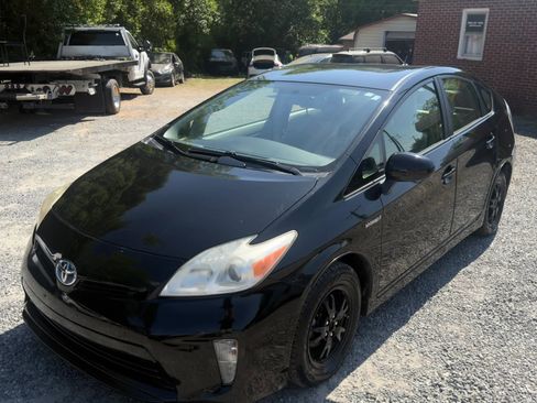 Used 2012 Toyota Prius Three image 3