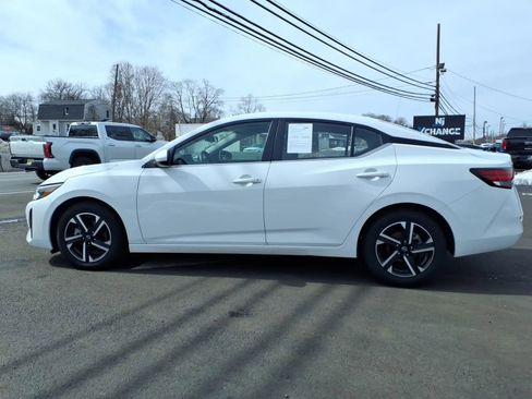 Used 2024 Nissan Sentra SV image 6