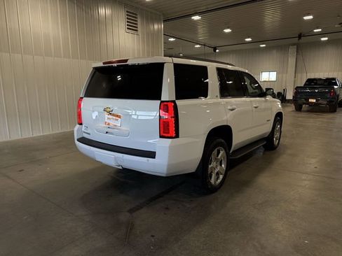 Used 2016 Chevrolet Tahoe LT w/ Luxury Package AWD/4WD image 8