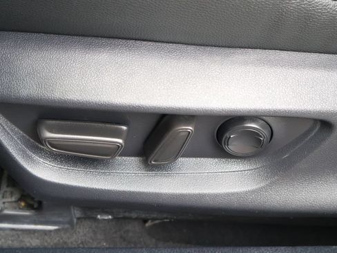 Used 2025 Toyota Camry SE FWD image 34