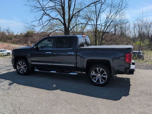 Used 2018 Chevrolet Silverado 1500 LTZ Z71 w/ Centennial Edition image 4
