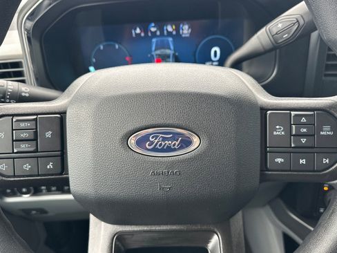 New 2026 Ford F250 XLT w/ XLT Premium Package AWD/4WD image 22