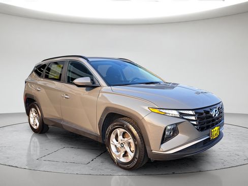 Used 2024 Hyundai Tucson SEL AWD/4WD image 3