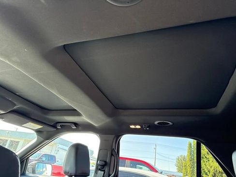 Used 2019 Ford Explorer Sport w/ Equipment Group 401A AWD/4WD image 11
