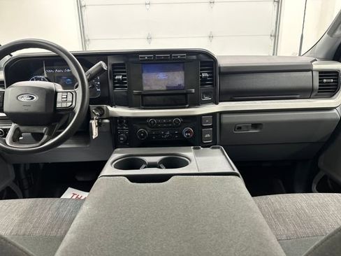 Used 2024 Ford F250 XLT image 15