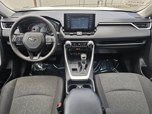 Used 2019 Toyota RAV4 XLE w/ Carpet Mat Package AWD/4WD image 17